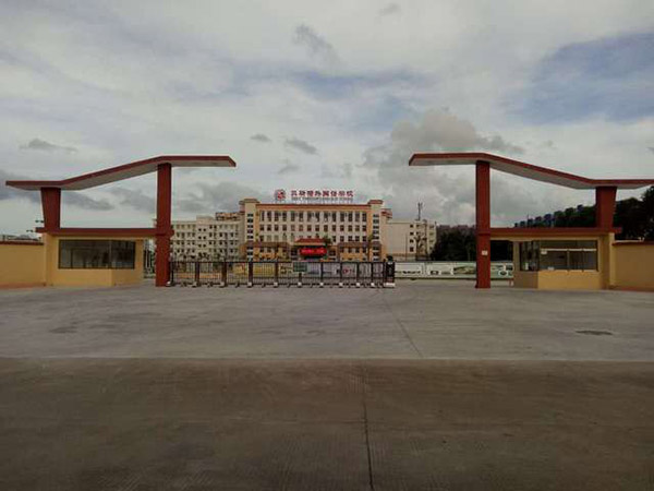 為什么學校要做空氣能熱水工程？_空氣能熱水器 水管