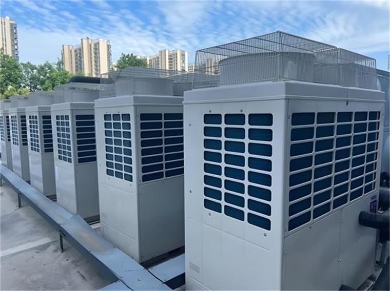 空氣能熱泵設備低能效是什么原因？_紐恩泰空氣能熱泵